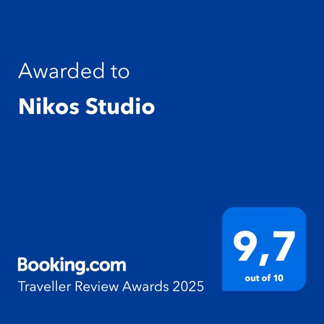 Nikos Studio 칼리베스 외부 사진
